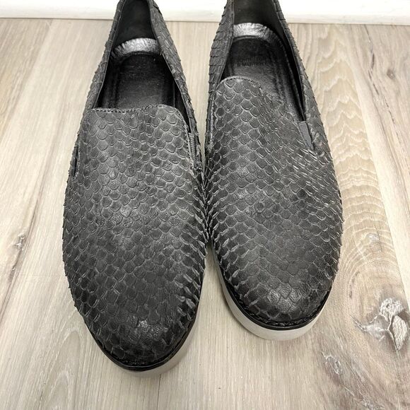 Johnston & Murphy Loafers Women’s 8 Penelope Gray Textured Leather Slip On Flats - Picture 2 of 7